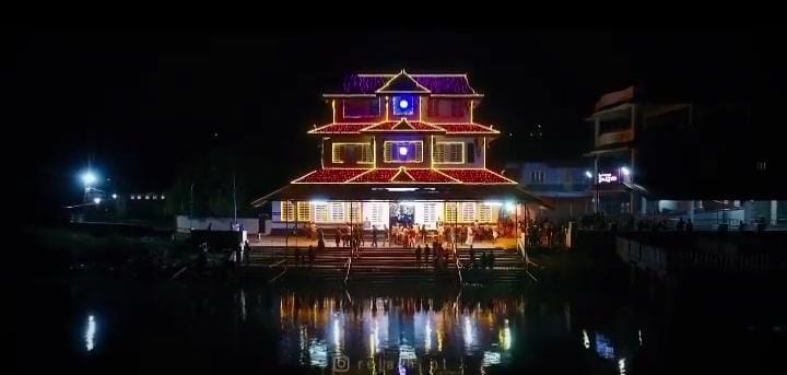 parassini kadavu temple